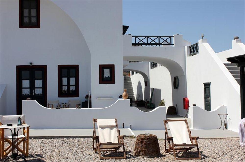 Vrachia Studios & Apartments Oia  Exterior photo