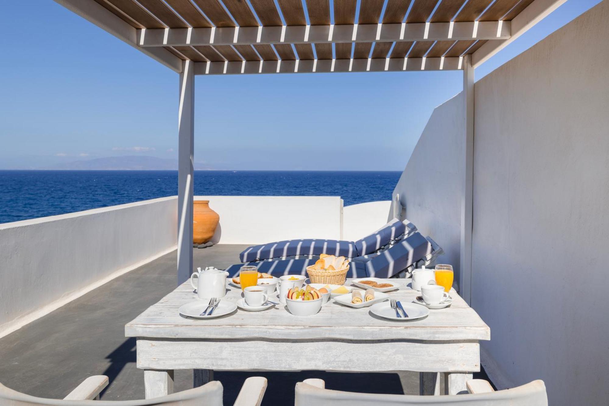 Vrachia Studios & Apartments Oia  Exterior photo